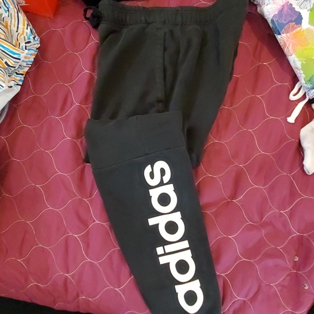 ADIDAS SWEATPANTS